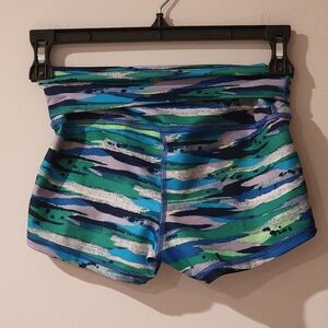 Lululemon Boogie Roll Down Shorts Size 4